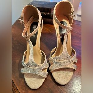 Beston 4 inch high heels with sparkle embellishment